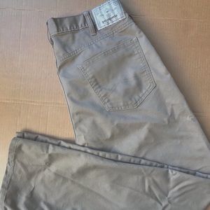 Men’s performance twill jeans